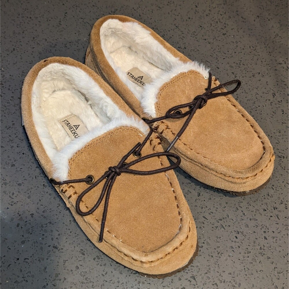 Staheekum Valley Moccasin Slippers Women 6 Wheat Suede Faux Fur Lined Shoes